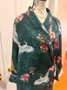 Zara Emerald Green Satin-Feel Crane & Floral Tie-Waist Top